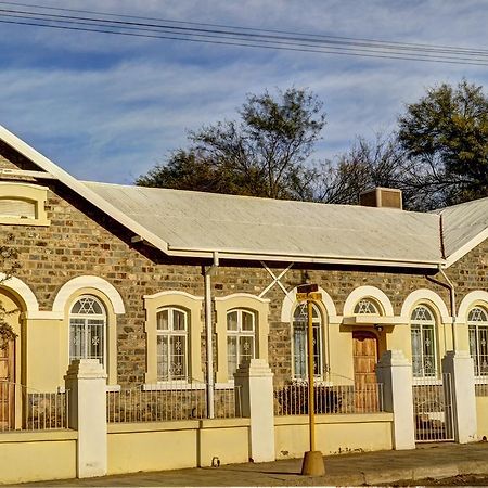 Schuetzenhaus Guesthouse Keetmanshoop Ngoại thất bức ảnh