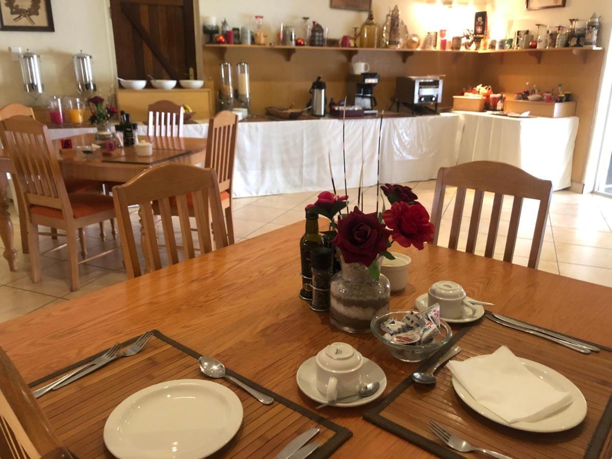 Schuetzenhaus Guesthouse Keetmanshoop Ngoại thất bức ảnh