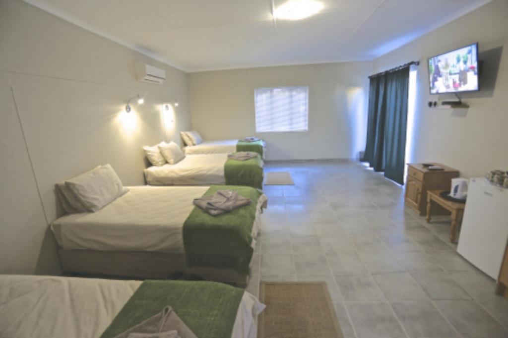 Schuetzenhaus Guesthouse Keetmanshoop Ngoại thất bức ảnh