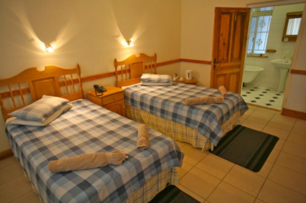 Schuetzenhaus Guesthouse Keetmanshoop Ngoại thất bức ảnh